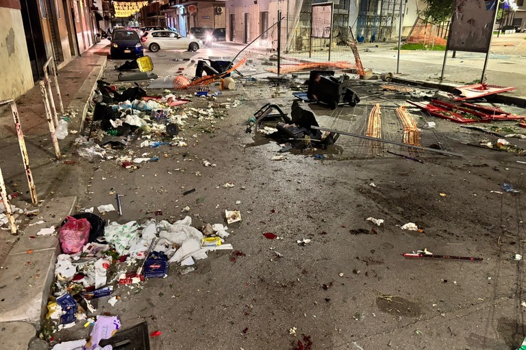 Follia di Capodanno, Via Superga e Via Andria 