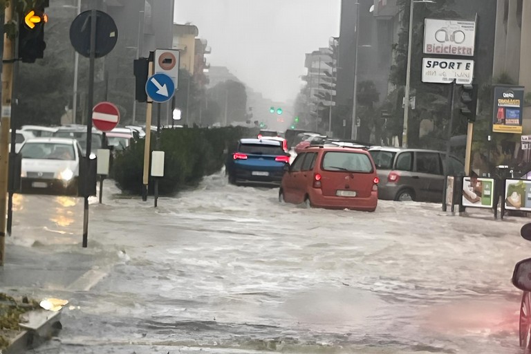 Rosa Uva, maltempo: Trani in ginocchio e scuole "colabrodo". L’Amministrazione trovi i fondi per la sicurezza