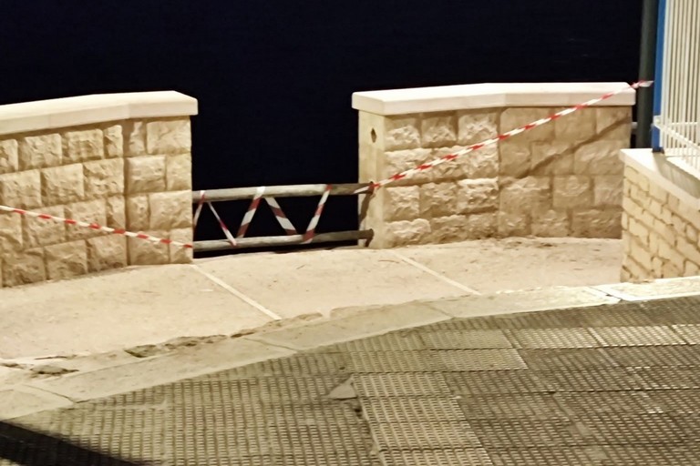 Trani - Vialetto Baia del Pescatore