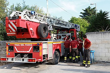 Barletta: I vigili del fuoco della Bat hanno una nuova autoscala