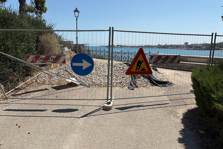 Villa Comunale Trani: lavori ancora fermi. <span>Foto Michele Straniero</span>