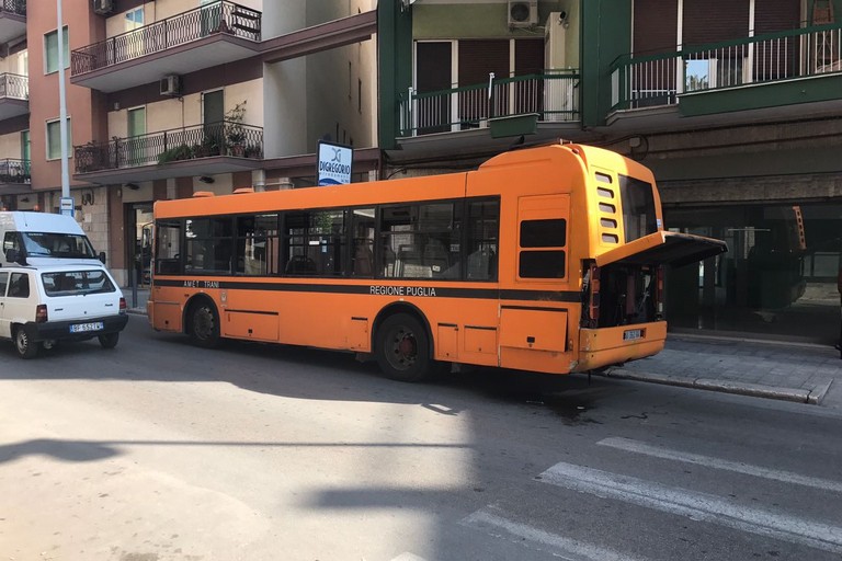 Autobus guasto in corso Imbriani