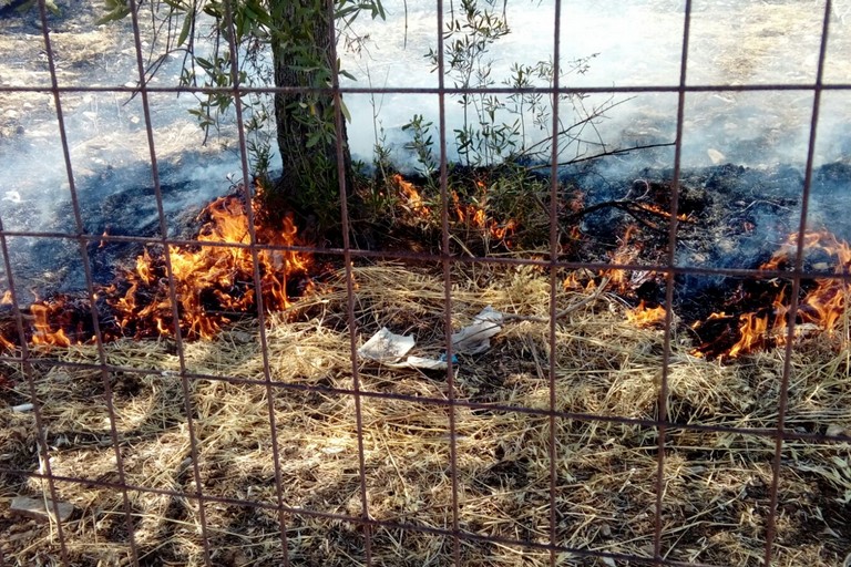 Incendio in via Duchessa d'Andria