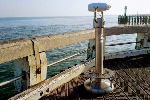 Cannocchiale sul mare