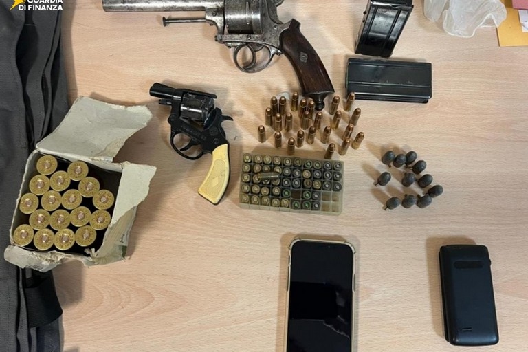 Sequestro in un complesso immobiliare di Trani